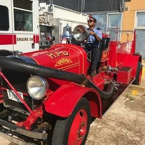 Meet your Posher, D'marco